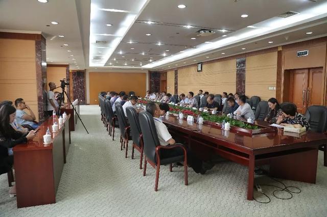 「学会动态」全国电子信息青年科学家论坛在天津滨海召开